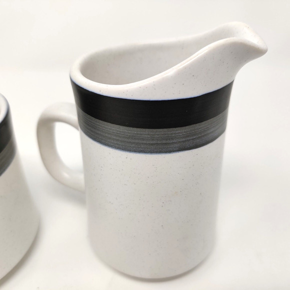 Arrow Stone Black Foot Sugar Bowl and Creamer MCM Stoneware Kasuga Japan 693 - Picture 5 of 16